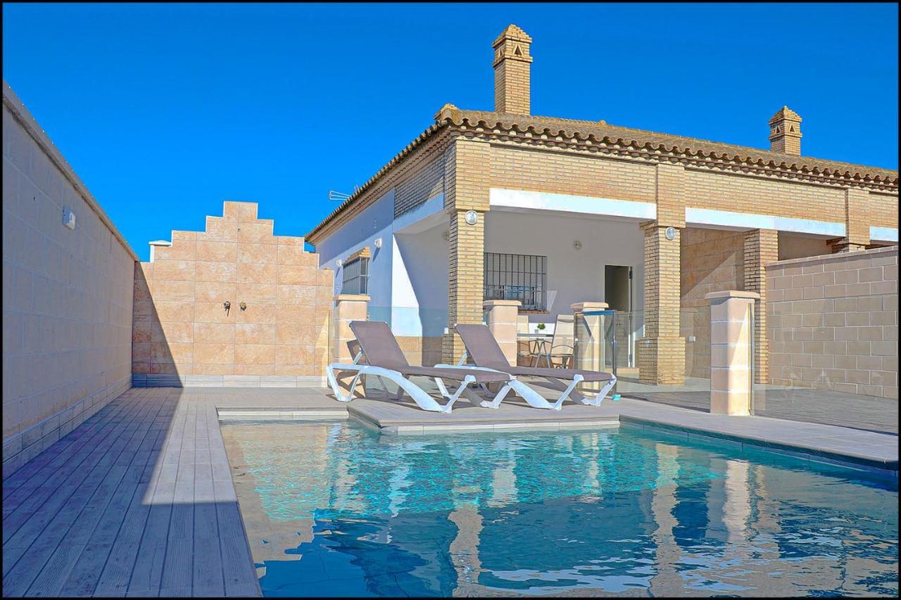 Chalet Penuelas Con Piscina コニル・デ・ラ・フロンテラ エクステリア 写真