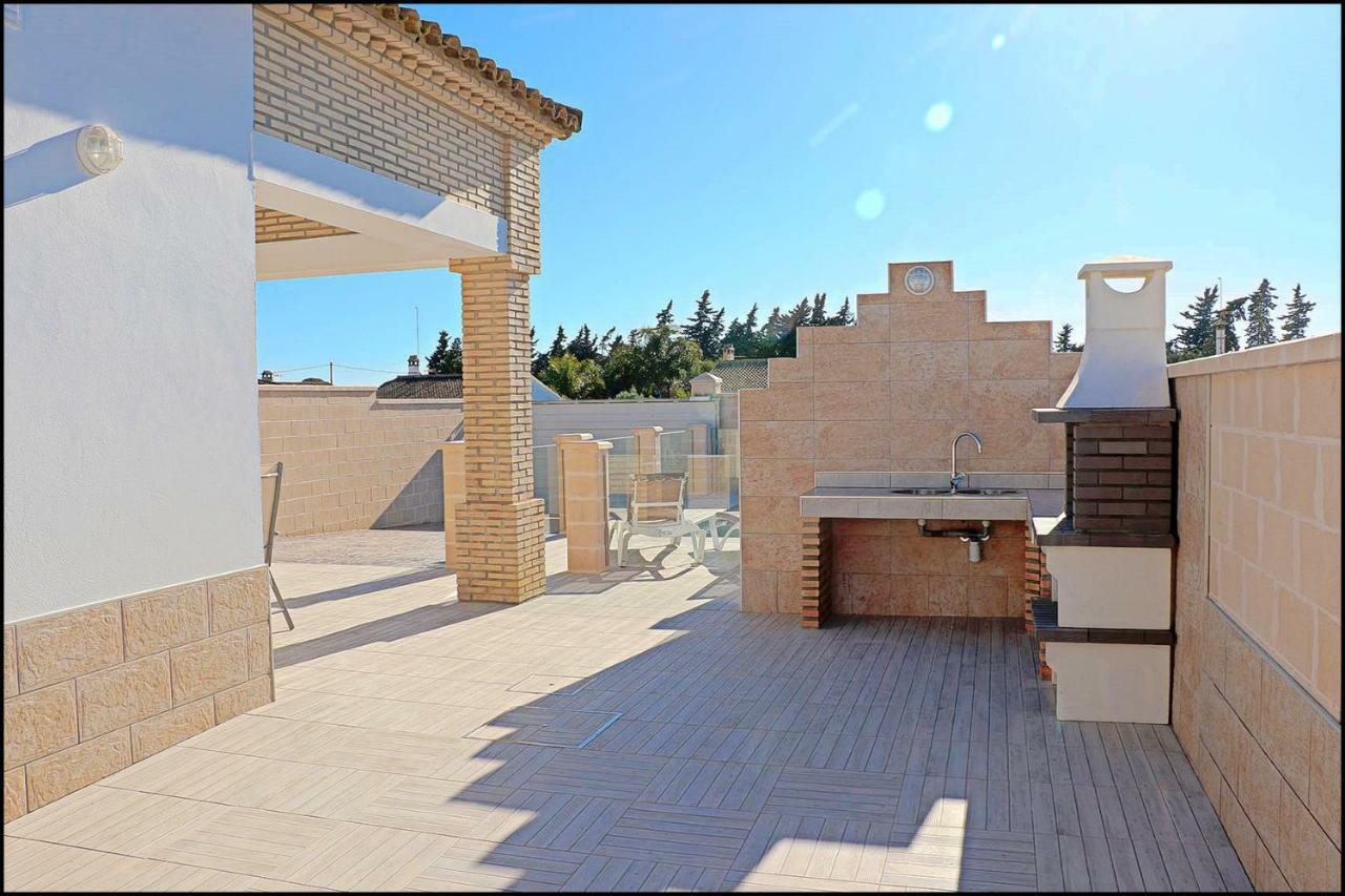 Chalet Penuelas Con Piscina コニル・デ・ラ・フロンテラ エクステリア 写真